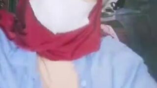 Top Viral Tante Hijab Mengatasi Perasaan Terlalu Lama Sendirian